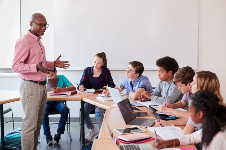 How to Help Teenagers Focus in School: 7 Proven Strategies for Academic Success